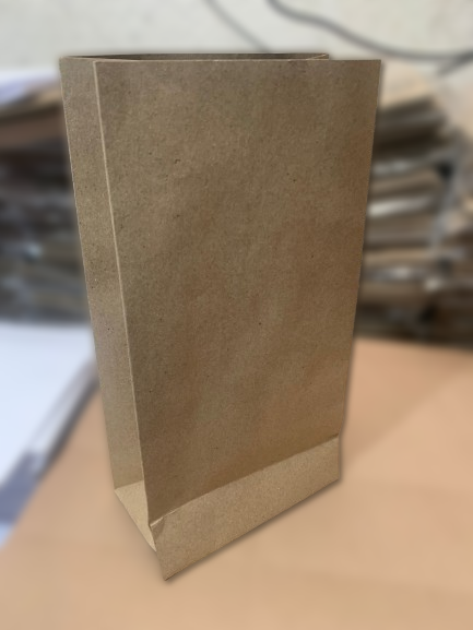 Bolsa de papel kraft en oferta vista frontal